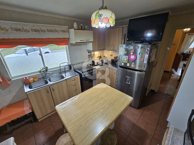 Amplia, con Gran Terreno y Vista al Mar - Imagen 19