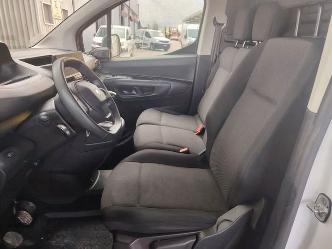PEUGEOT PARTNER 2023