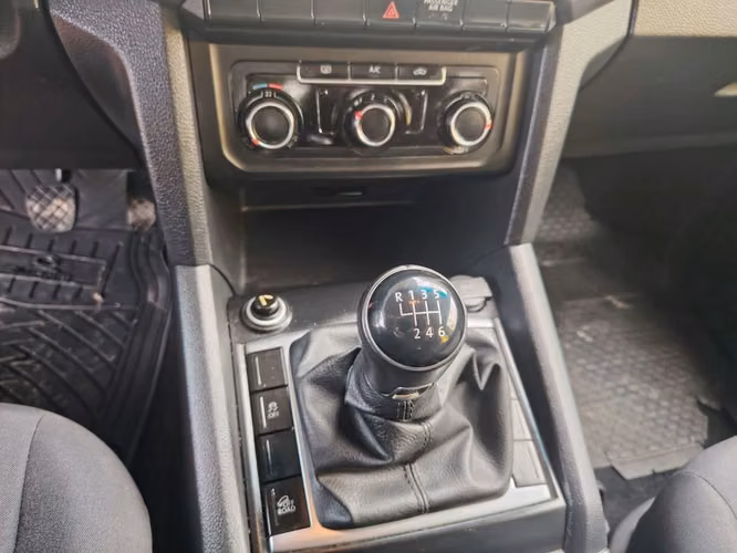 VOLKSWAGEN AMAROK 2023 - Imagen 14