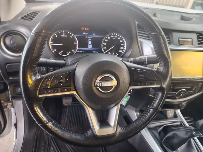 NISSAN NAVARA 2023