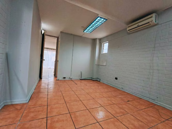 Excelente casa con uso habitacional y comercial (178833)
