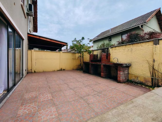 Excelente casa con uso comercial (178833)