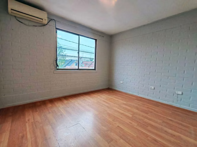 Excelente casa con uso habitacional y comercial (178833)