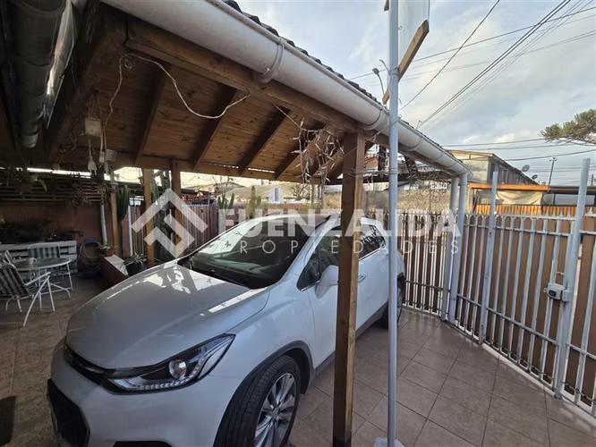 Casa en venta de 3 dorm. en Maipú