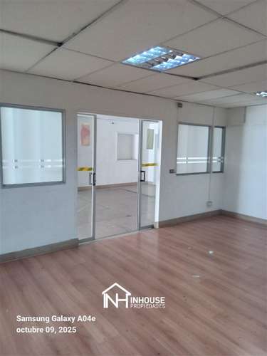 Oficinas con bodega en arriendo en Santiago - Imagen 8