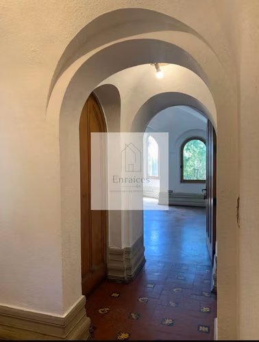 Exclusivo y Hermoso Castillo Español Sevillano