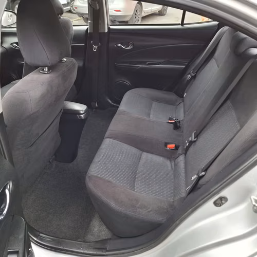 TOYOTA YARIS 2021 GLI FULL EQUIPO 1.5