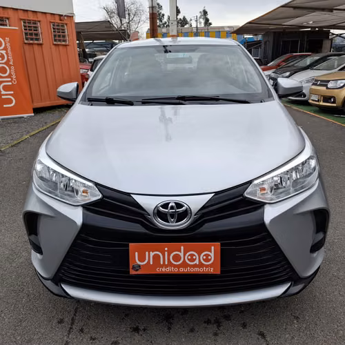 TOYOTA YARIS 2021 GLI FULL EQUIPO 1.5