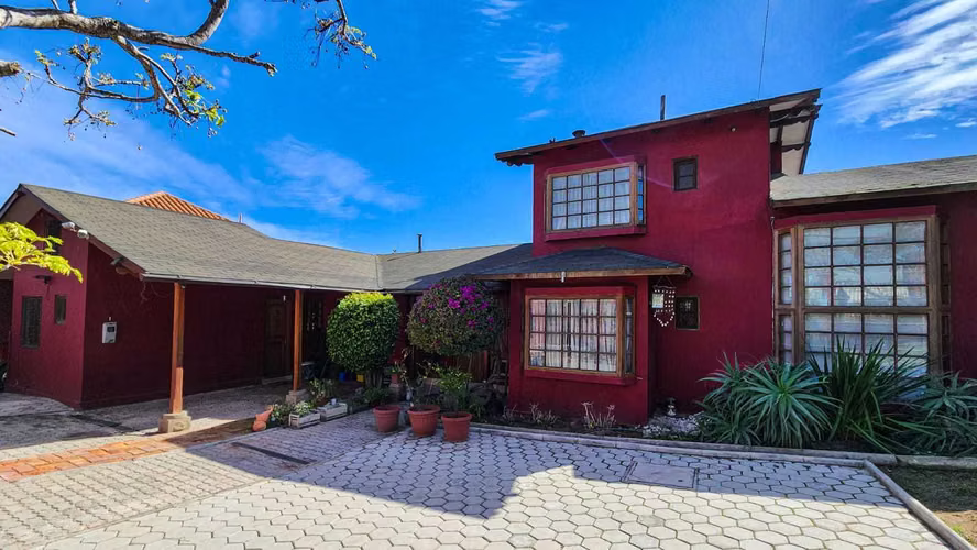 Casa 6D/4B/5E/2Bod Terraza y quincho- Peñuelas (178809) - Imagen 3