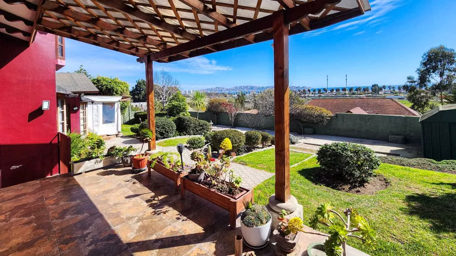 Casa 6D/4B/5E/2Bod Terraza y quincho- Peñuelas (178809) - Imagen 8
