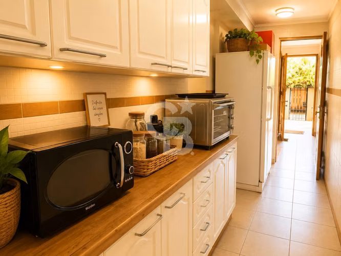 Casa Esquina ideal para remodelar, con Gran Potencial