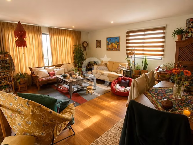 Casa Esquina ideal para remodelar, con Gran Potencial
