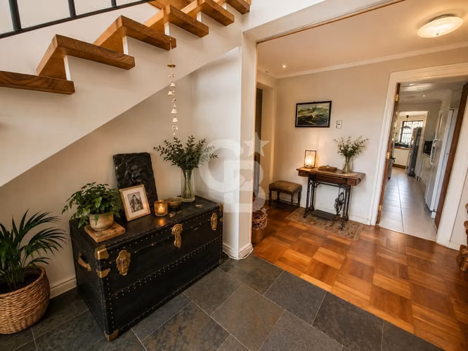 Casa Esquina ideal para remodelar, con Gran Potencial