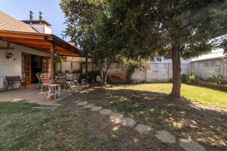 1% DE COMISION CASA 4 DORM Y 4 BAÑOS EN RANCAGUA.
