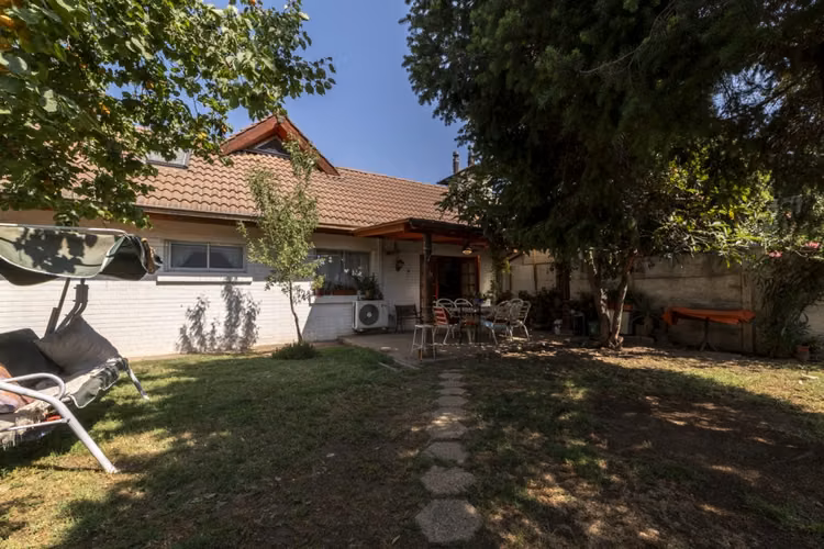 1% DE COMISION CASA 4 DORM Y 4 BAÑOS EN RANCAGUA.
