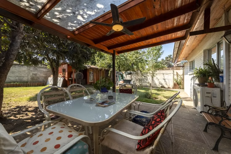 1% DE COMISION CASA 4 DORM Y 4 BAÑOS EN RANCAGUA.