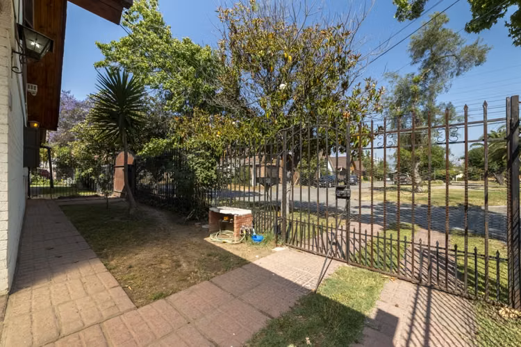 1% DE COMISION CASA 4 DORM Y 4 BAÑOS EN RANCAGUA.