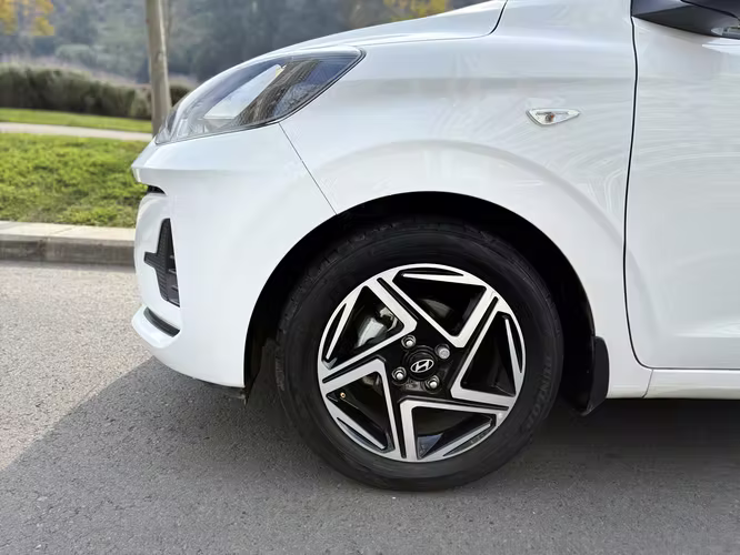 Hyundai Grand I-10 Plus 1.2 5MT 2025