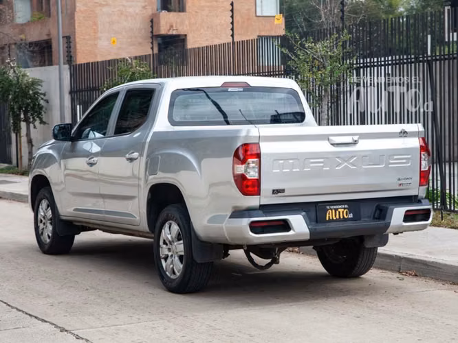 Maxus T60 2.8 Gl Diesel Dob. Cab 4X2 6At 4P 2022 - Imagen 3