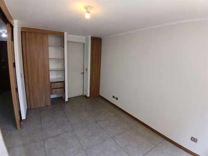 VENTA 1DOR/ 1BAÑO sin estacionamiento - Metro Santa Lucía