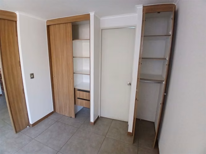 VENTA 1DOR/ 1BAÑO sin estacionamiento - Metro Santa Lucía