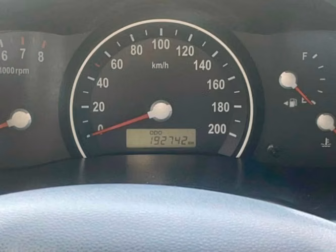 Kia Carnival 2010 2.7 V6 AT - 8 Pasajeros / Revisión al día