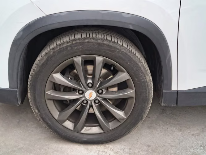 Chevrolet Captiva 1.5T LTZ FWD CVT AT 5P 2023 - Imagen 8