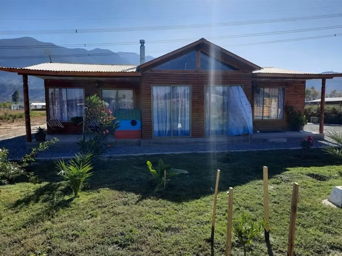 Parcela con 3 casas en venta en Rancagua