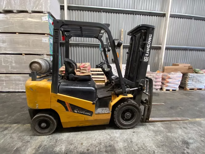 Grúa Horquilla Liugong CPCD25 año 2019 2,5 Ton 3895,9 Horas