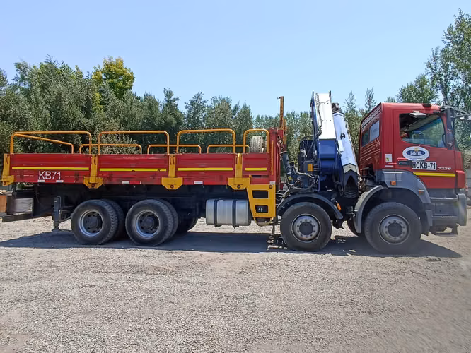 CAMION PLUMA - MERCEDES AXOR 3236