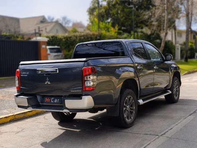 MITSUBISHI L200 2.4 DAKAR AT HP - 2023 | 2962