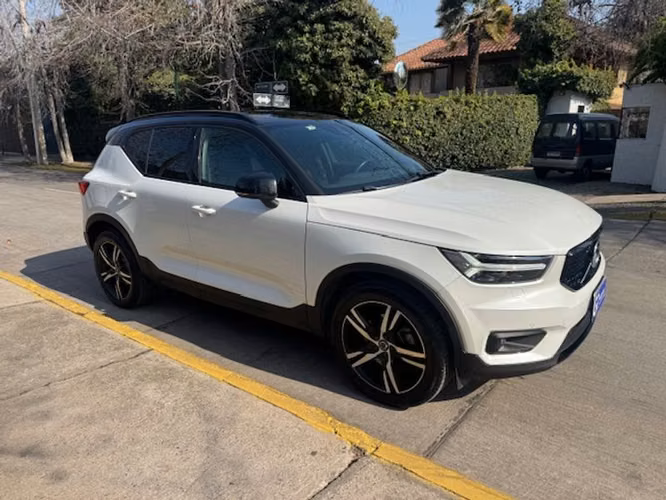 VOLVO XC40 T5 R-DESIGN - 2021 | 2838