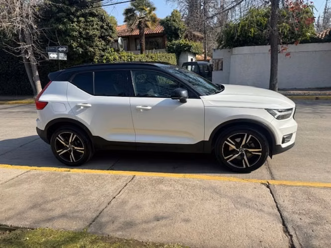 VOLVO XC40 T5 R-DESIGN - 2021 | 2838