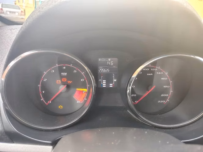 Se vende  MG mg5 2016 1.5 hatchback - Imagen 2