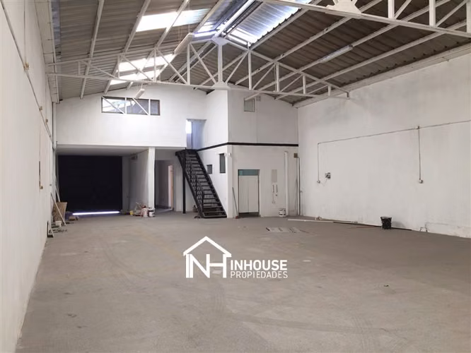 Bodega en arriendo en Santiago