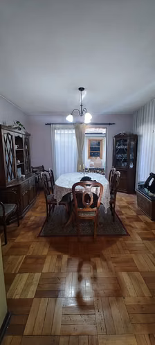 Amplia casa en condominio en Santiago Centro