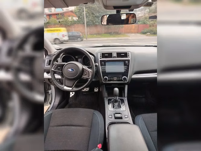 SUBARU OUTBACK 2018