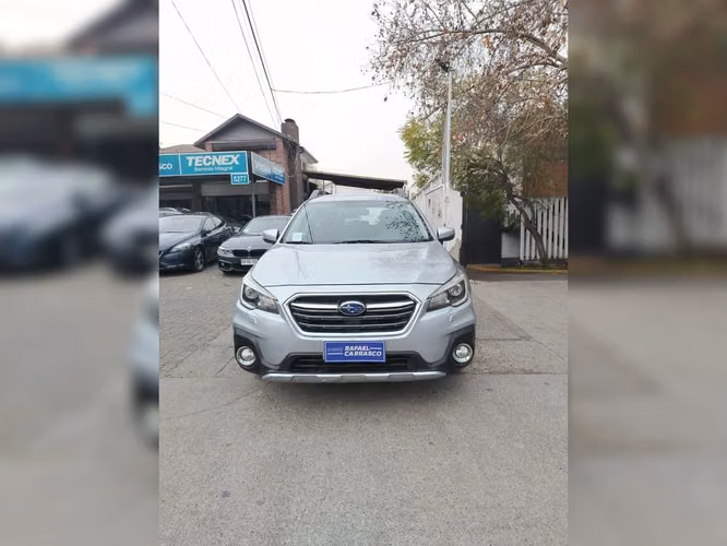 SUBARU OUTBACK 2018