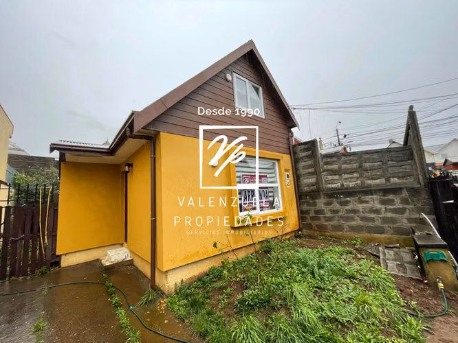 ¡Vive en Fundo El Carmen! Casa 2 Dormitorios con Reja