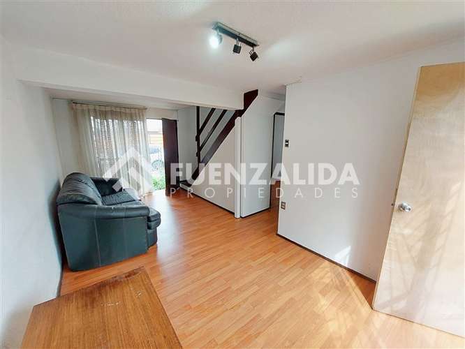Casa en venta de 3 dorm. en La Florida