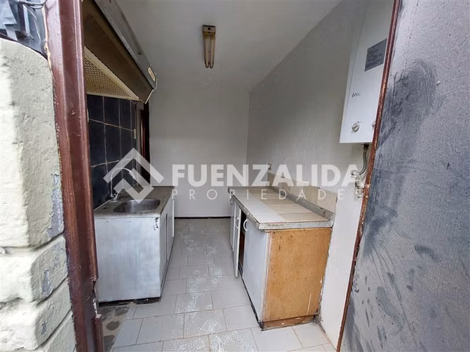 Casa en venta de 3 dorm. en La Florida