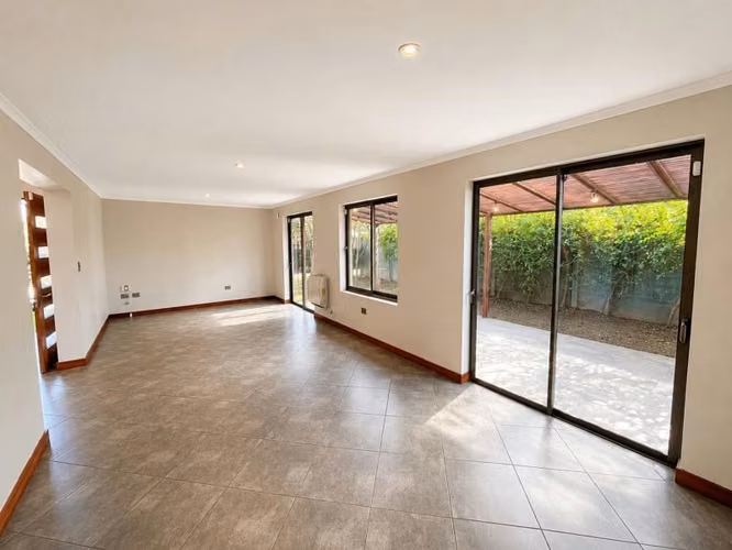 Vendemos Linda Casa En Condominio Cerrado Hacienda Talca