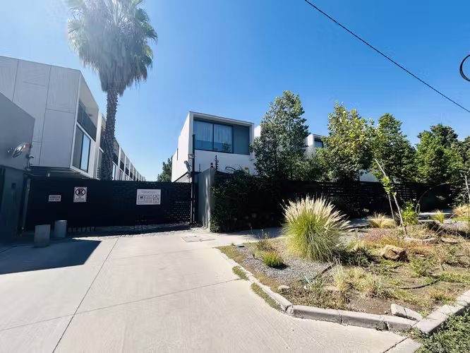 ARRIENDO CASA EN CONDOMINIO 4HAB 4BA LA FLORIDA