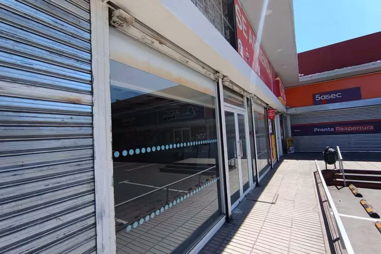 Local Comercial en Strip Center (178861)