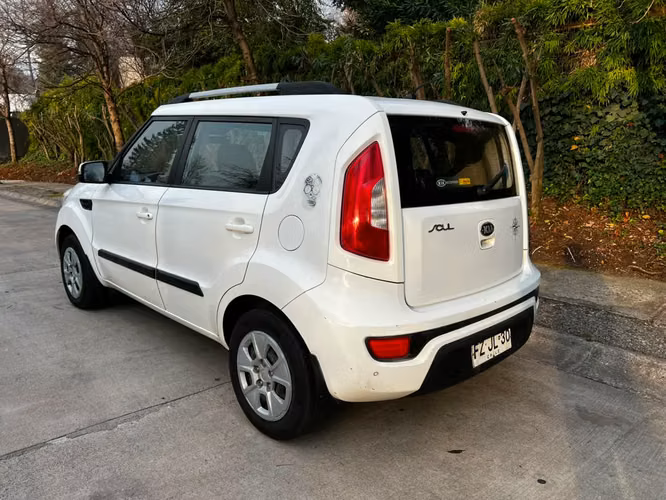 KIA Soul LX 1.6L MT6 año 2014