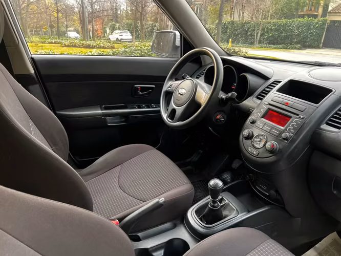 KIA Soul LX 1.6L MT6 año 2014