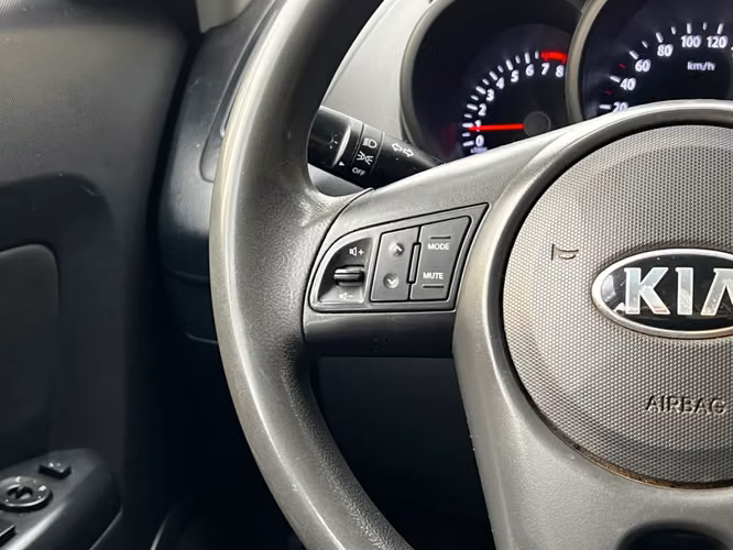KIA Soul LX 1.6L MT6 año 2014