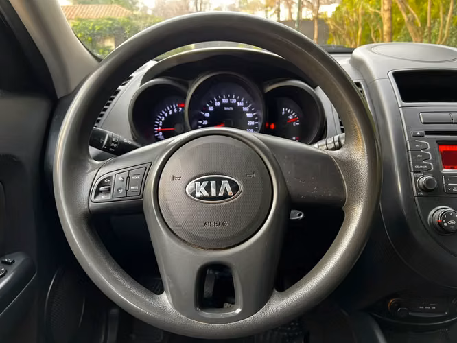 KIA Soul LX 1.6L MT6 año 2014