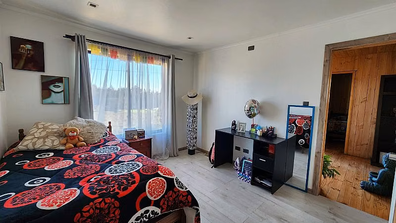 HERMOSA CASA CON TRES CABAÑAS EN VENTA EN PICHILEMU