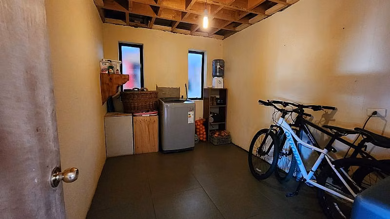 HERMOSA CASA CON TRES CABAÑAS EN VENTA EN PICHILEMU